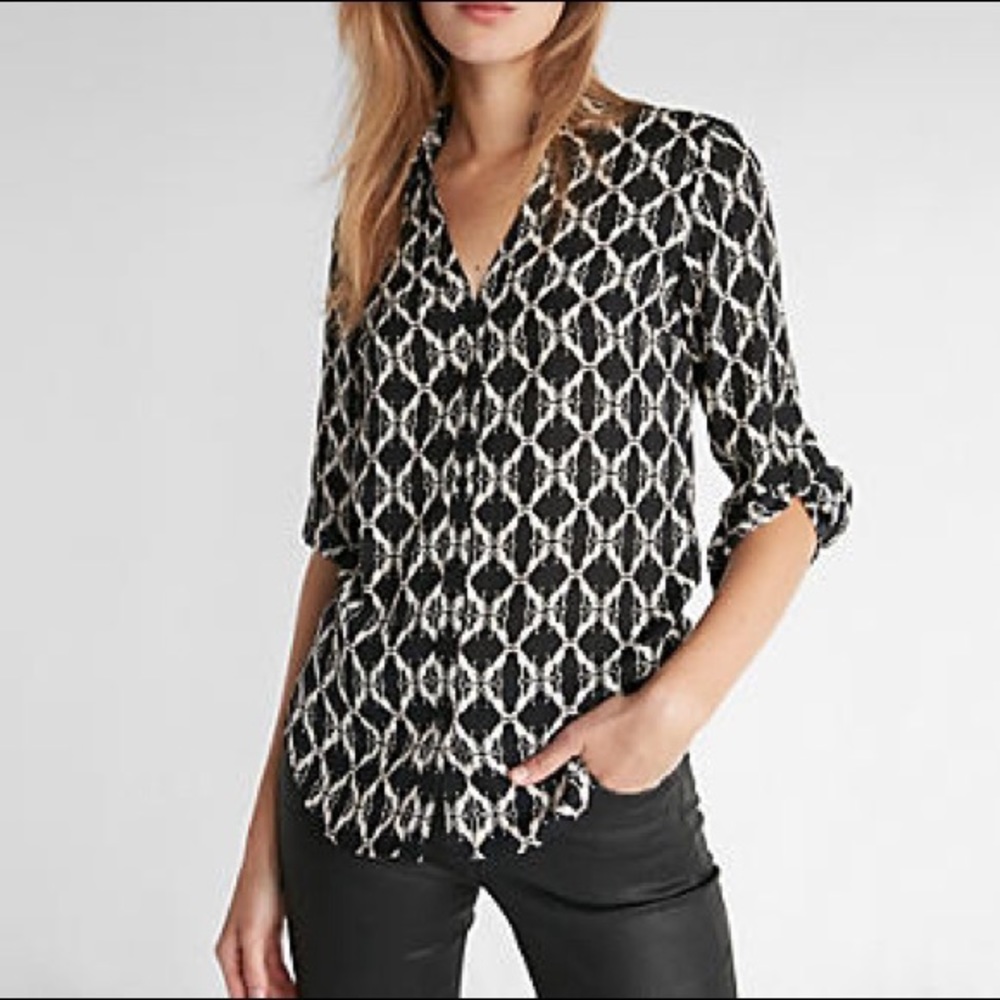 Express Black and White Patterned Blouse